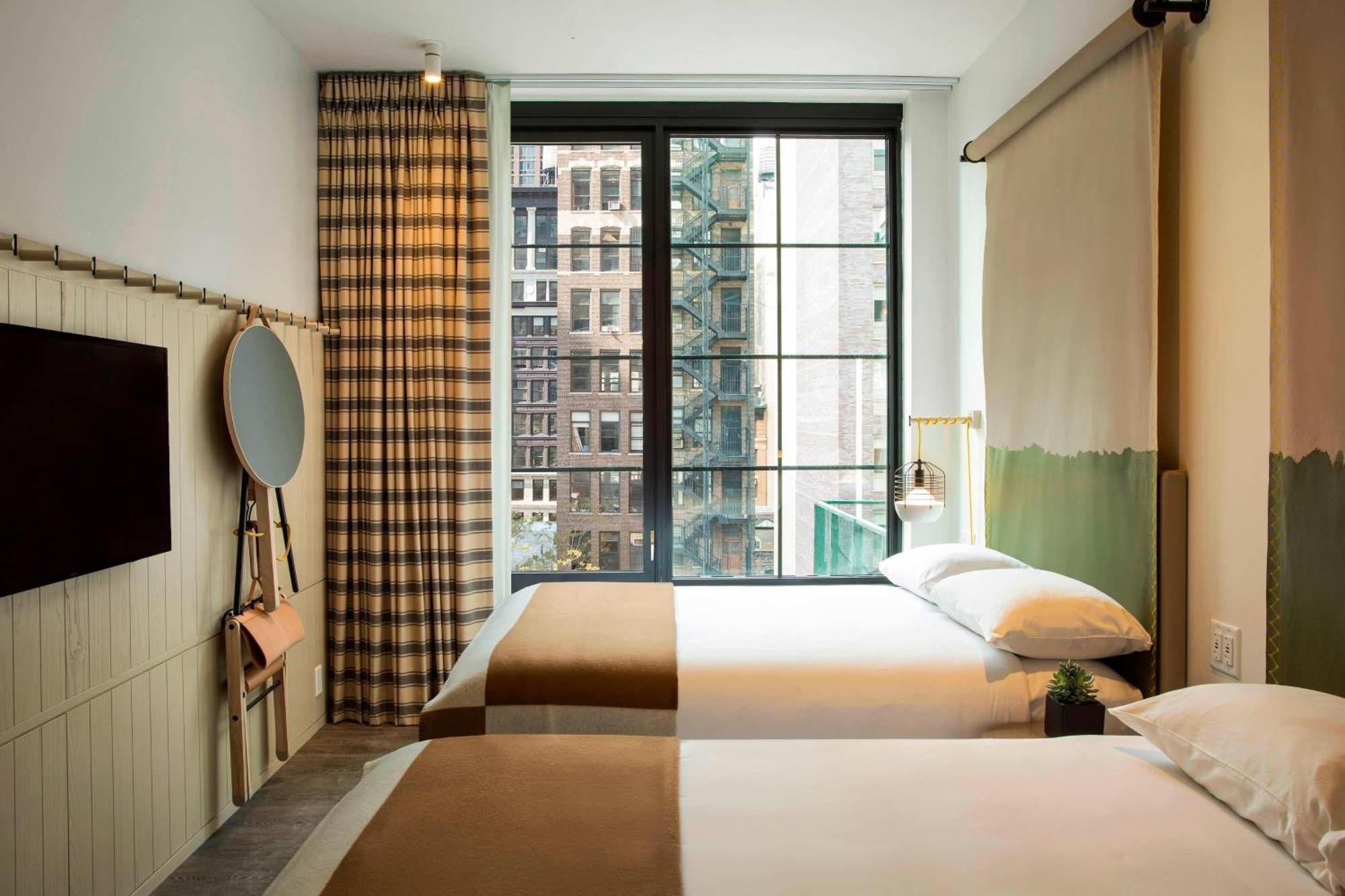 Hotel Moxy Nyc Chelsea New York Esterno foto